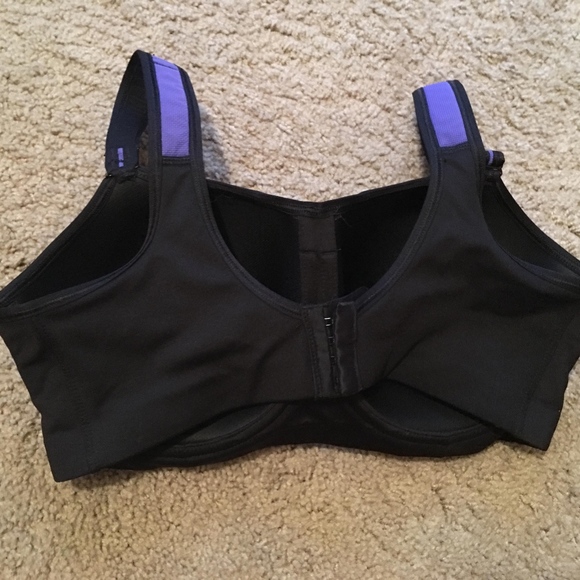 soma max support sports bra